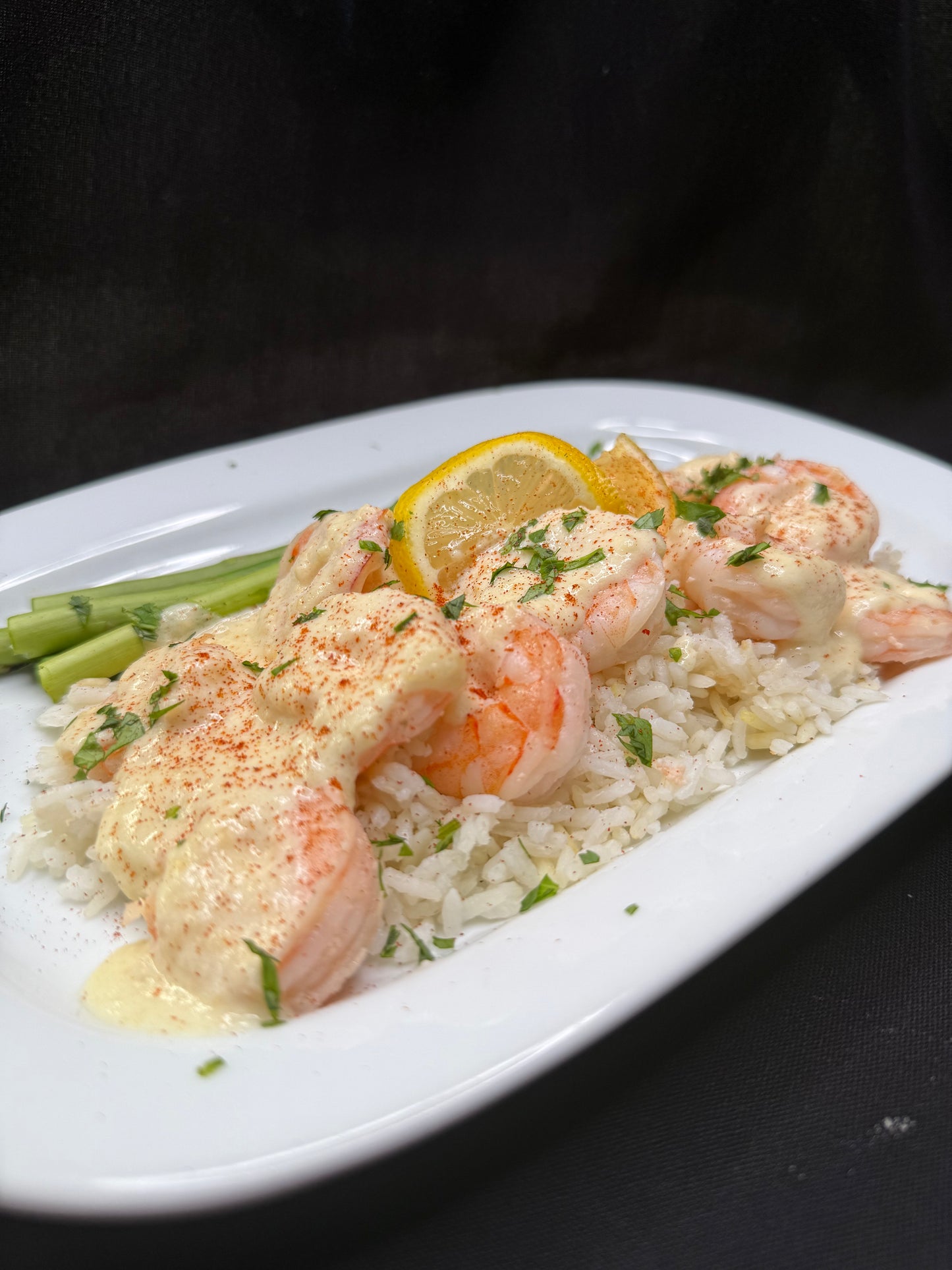 Creamy Garlic Shrimp over Rice w/ Asparagus