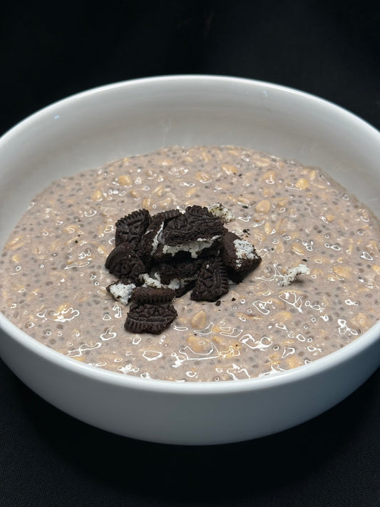 High Protein Cookies & Cream Overnight Oats